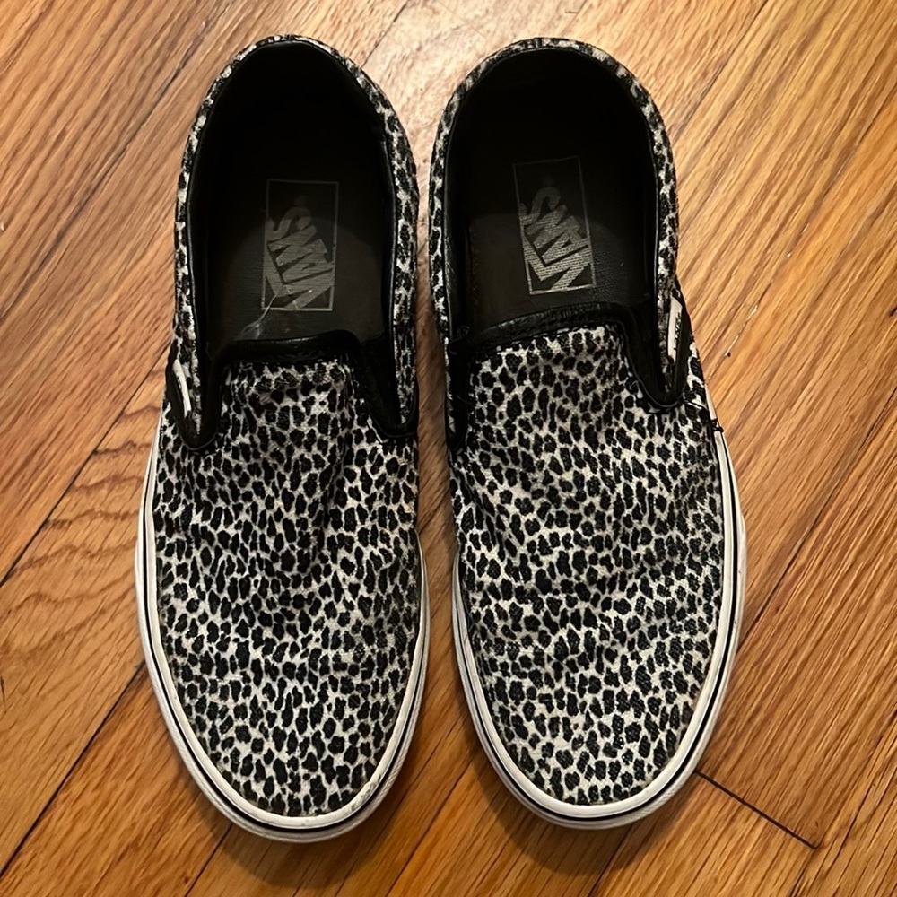 Women’s Printed Slip-On Vans Size 8 US
